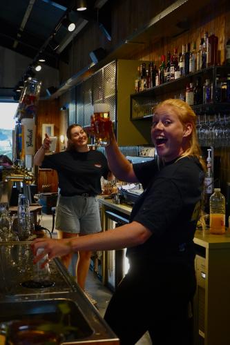 bar dames